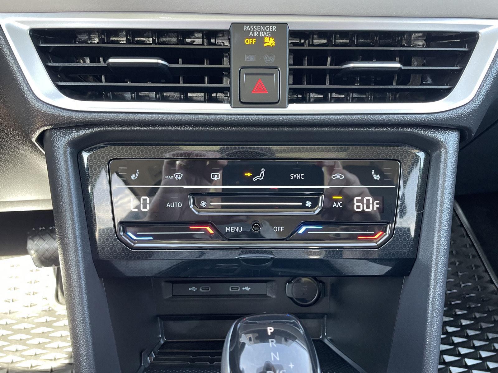 Vehicle photo 27