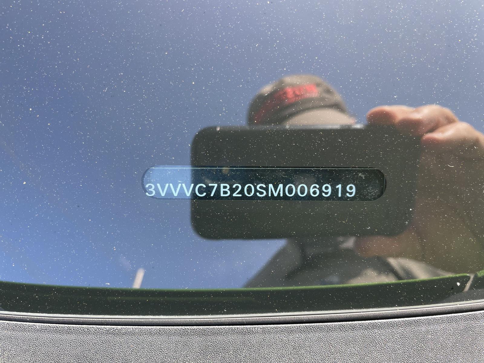 Vehicle photo 34
