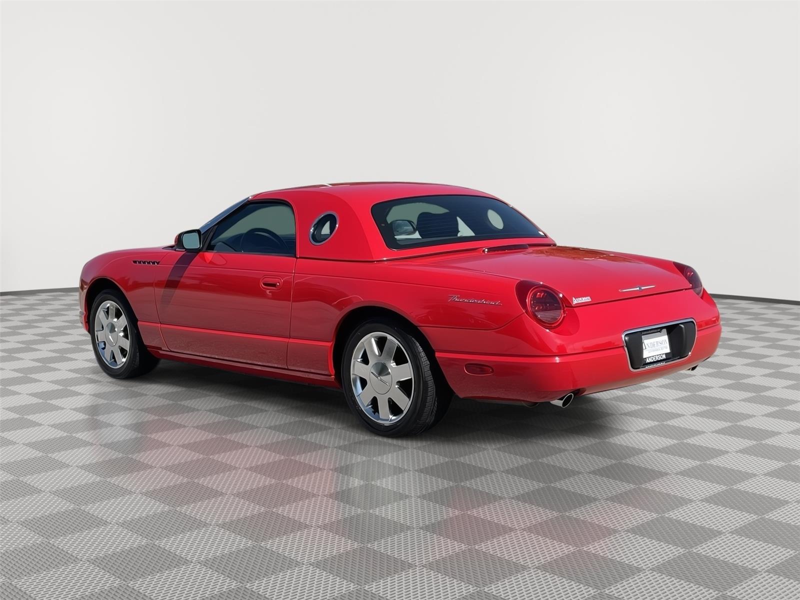 Vehicle photo 9
