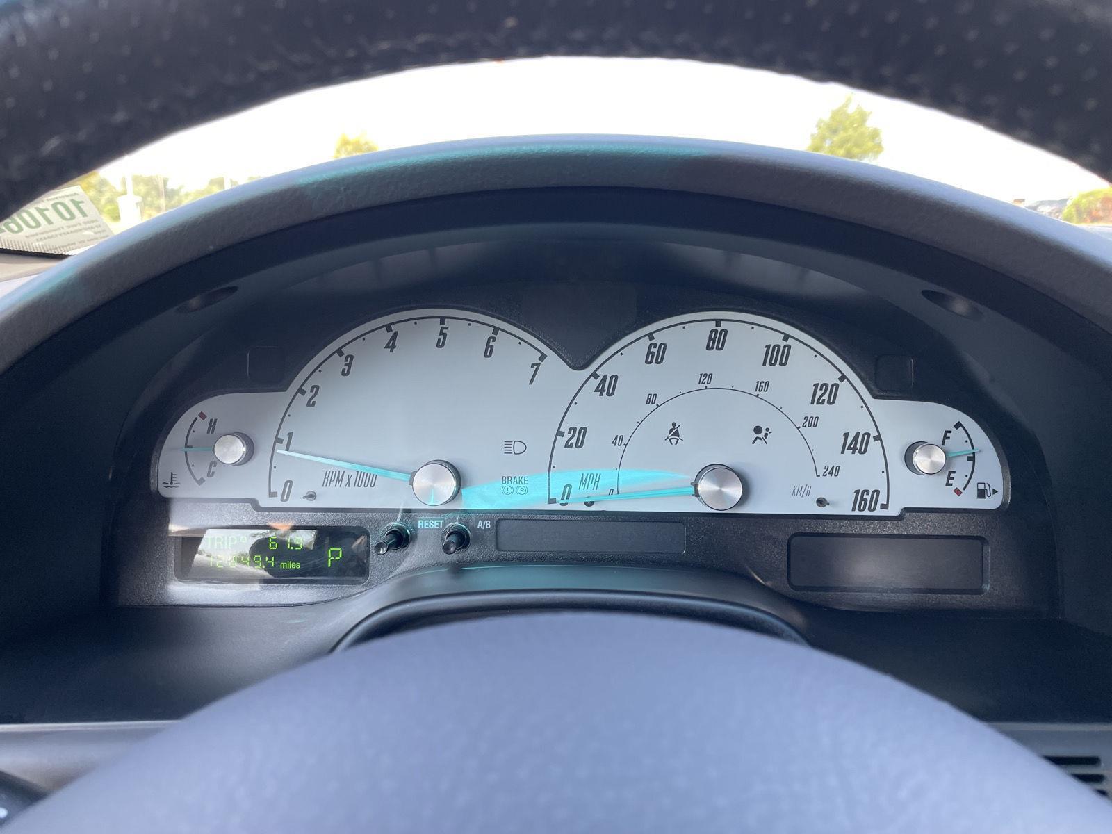 Vehicle photo 15