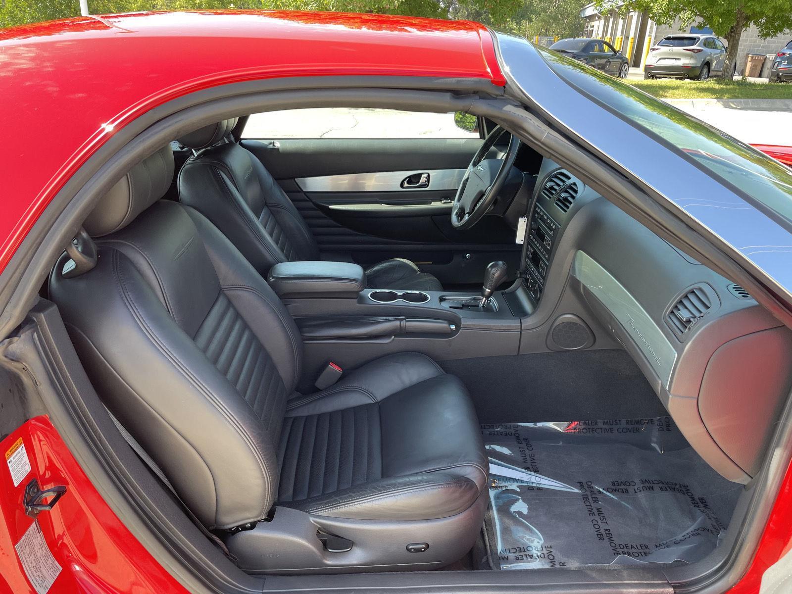 Vehicle photo 19