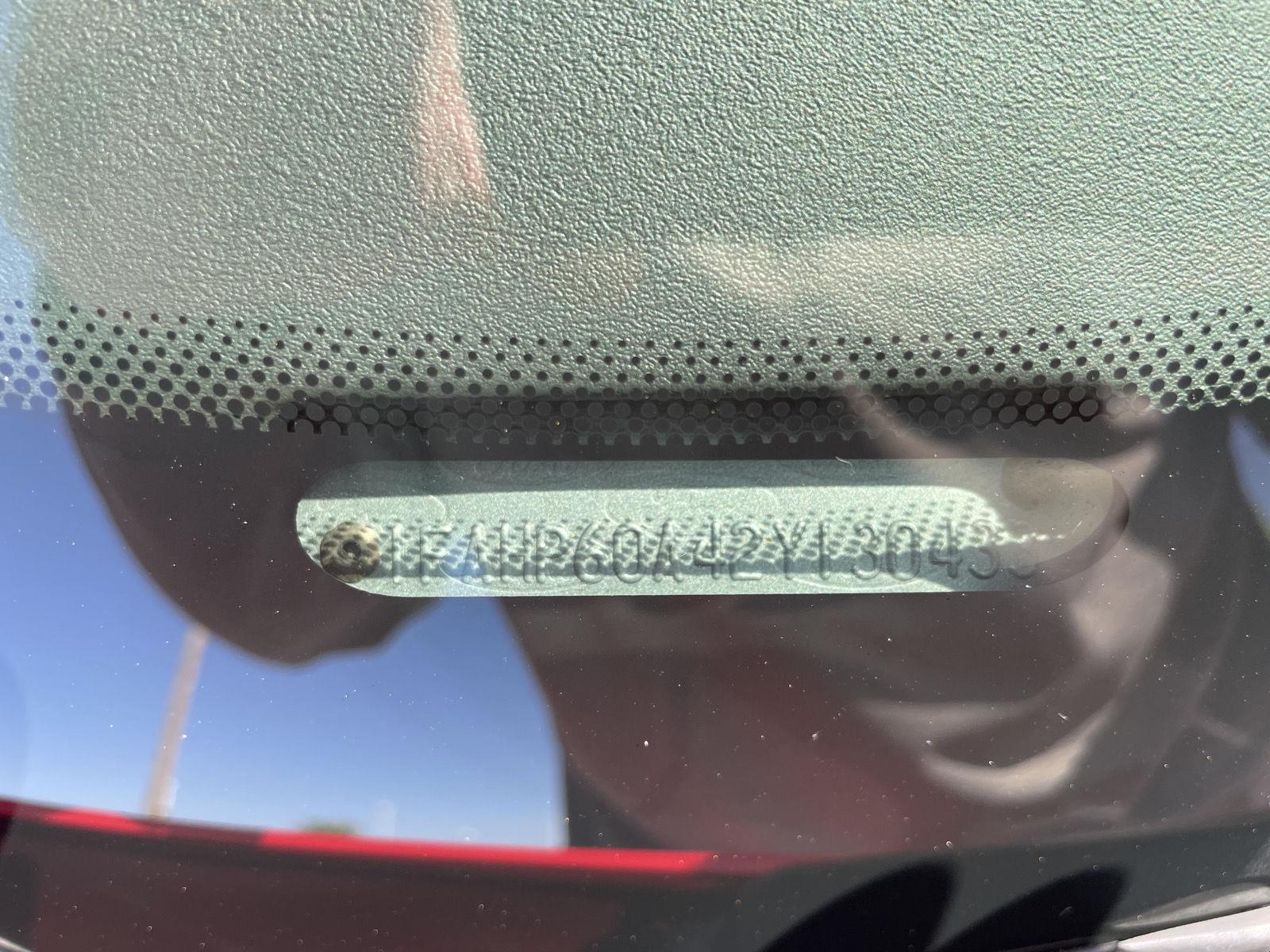 Vehicle photo 28
