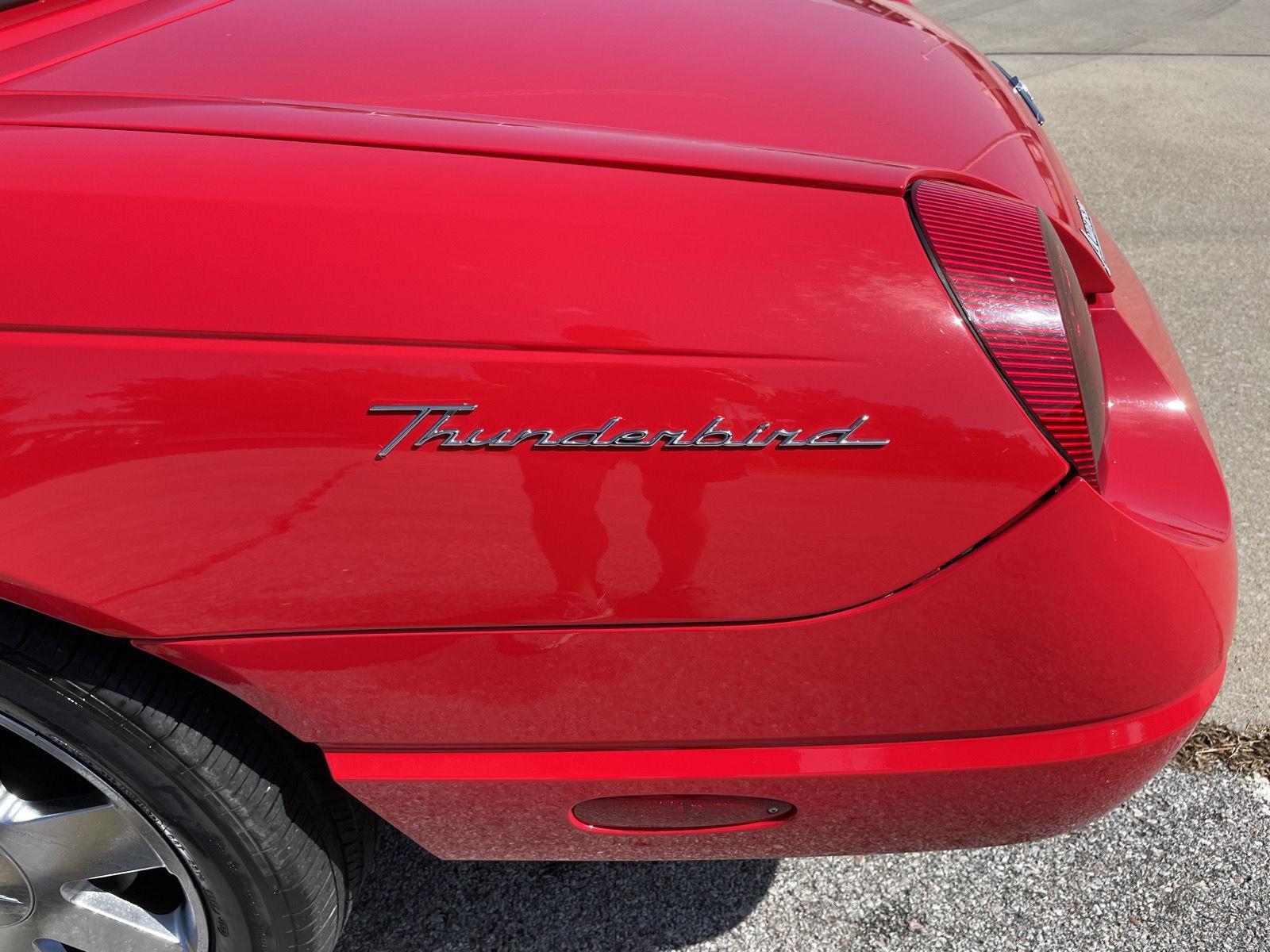 Vehicle photo 31