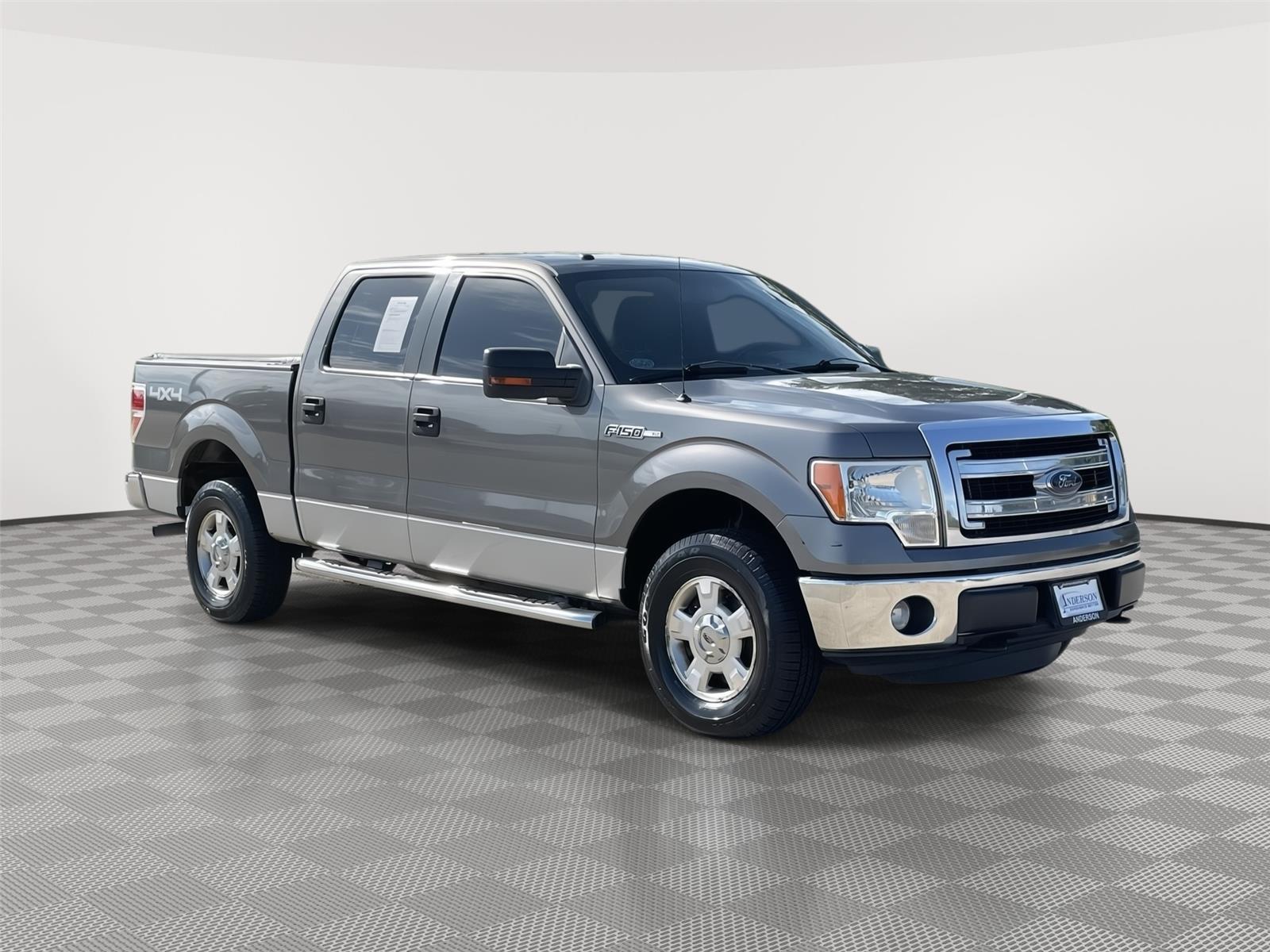 Vehicle photo 5