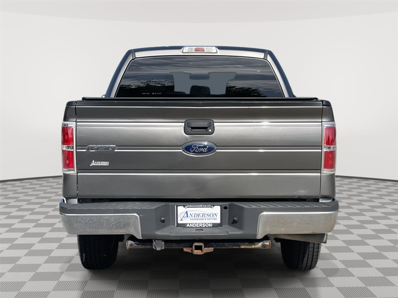 Vehicle photo 8