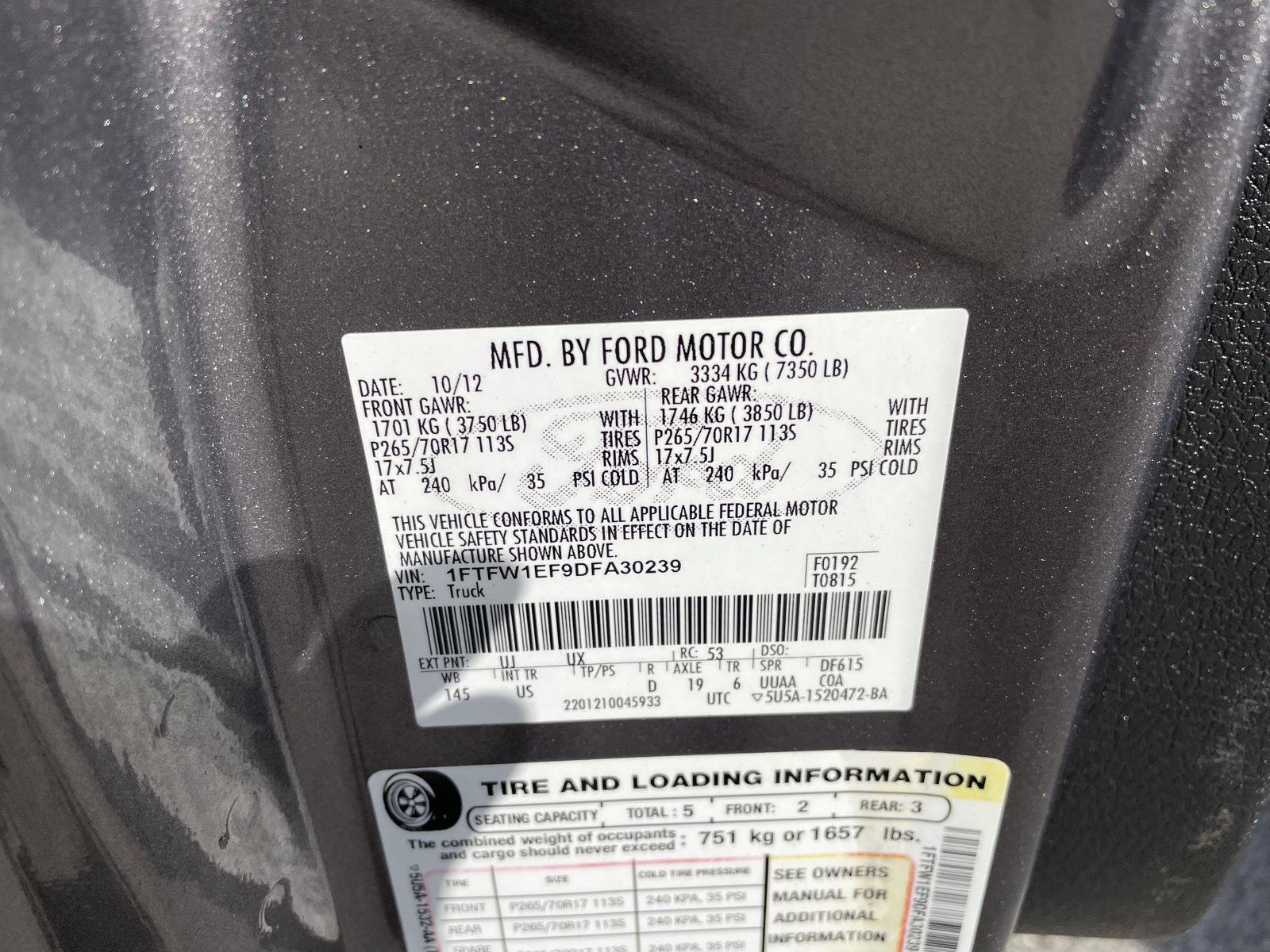 Vehicle photo 30