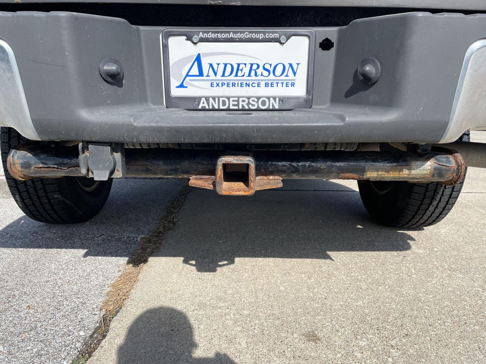 Vehicle photo 34