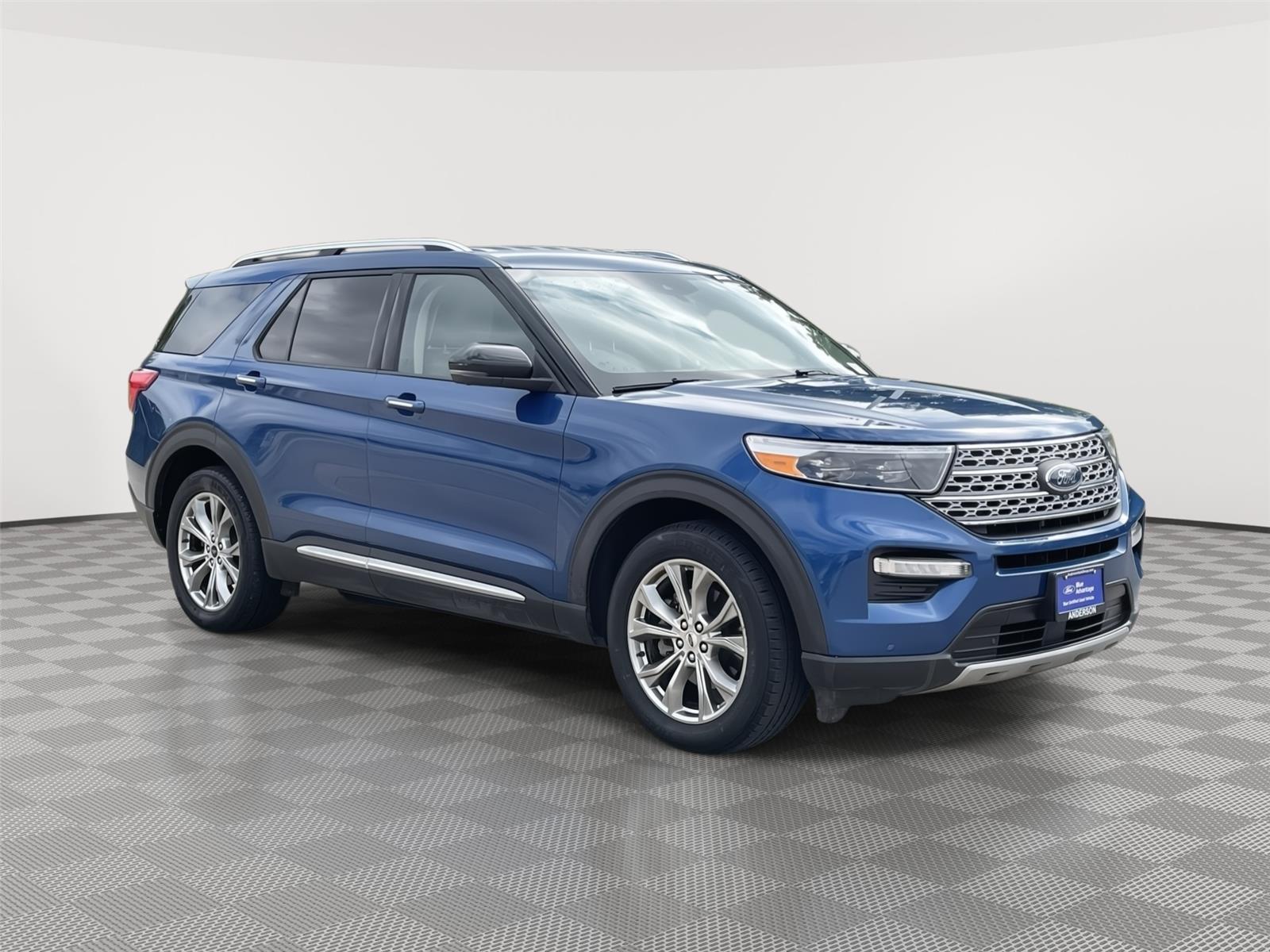 Vehicle photo 5