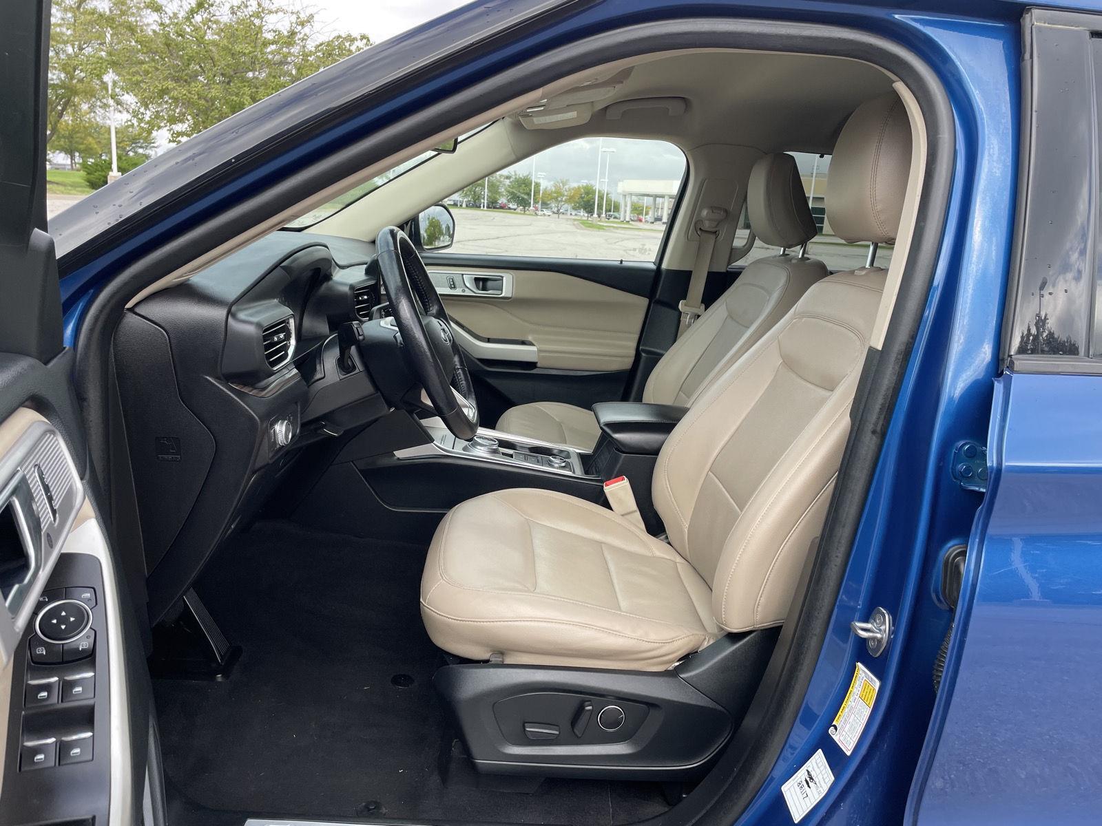 Vehicle photo 17