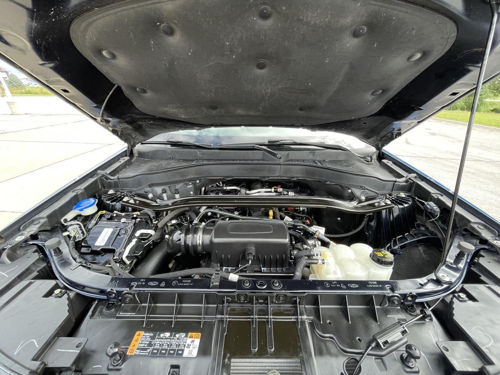 Vehicle photo 38