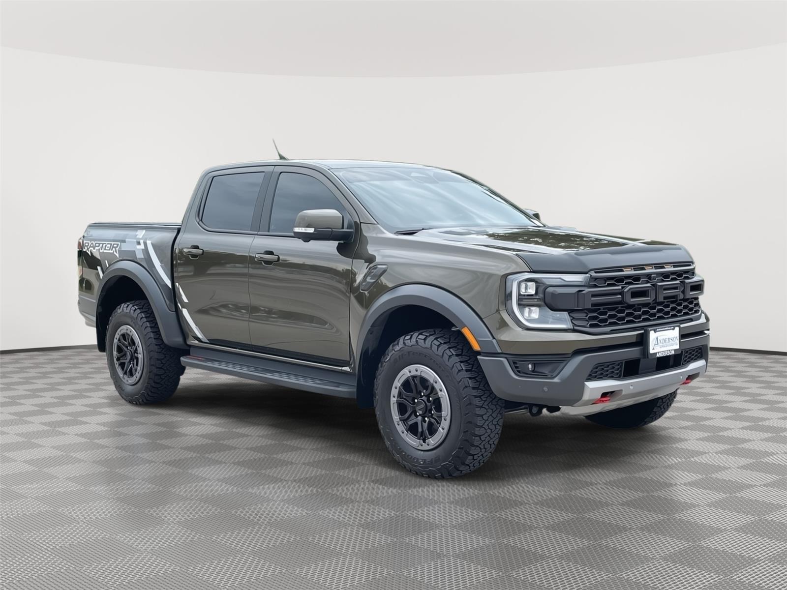 Vehicle photo 5