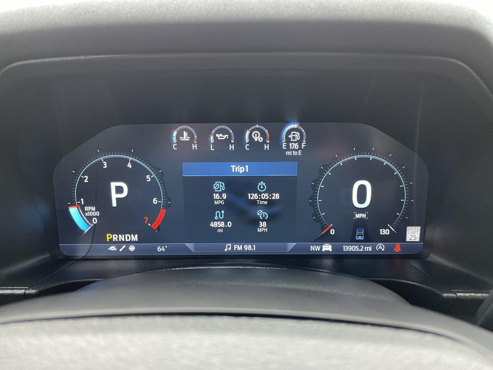 Vehicle photo 15