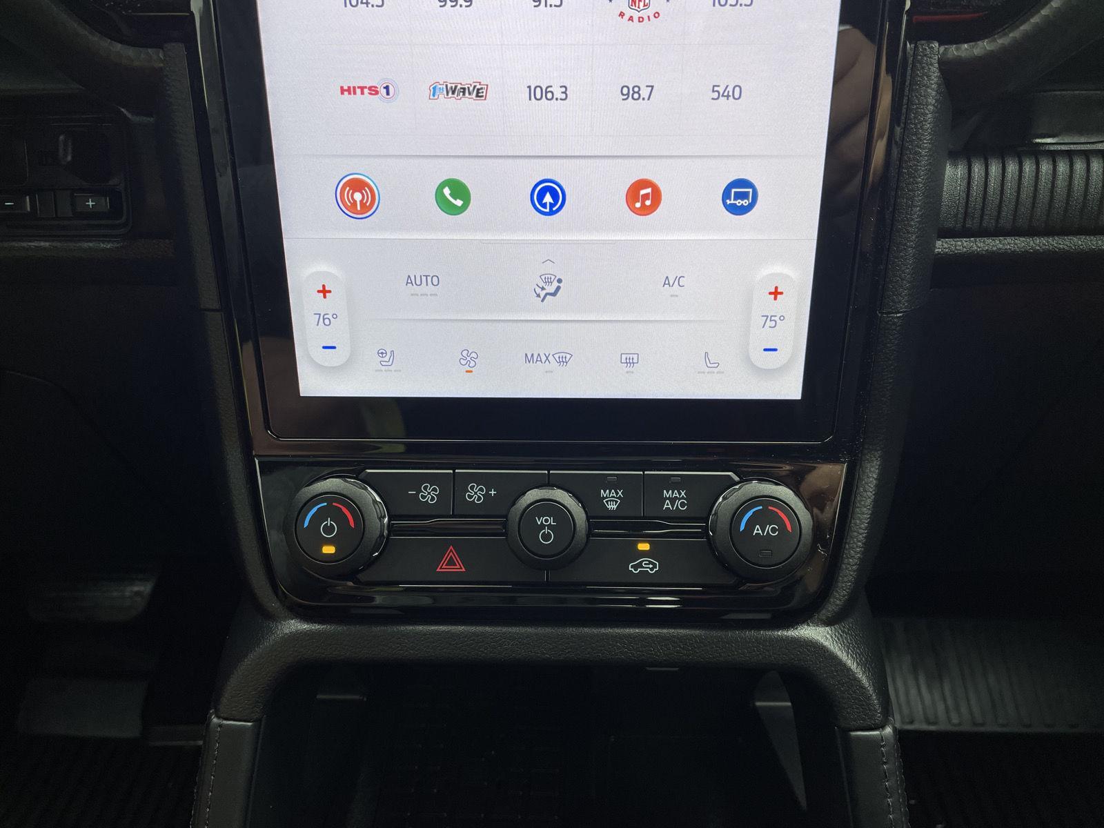Vehicle photo 27