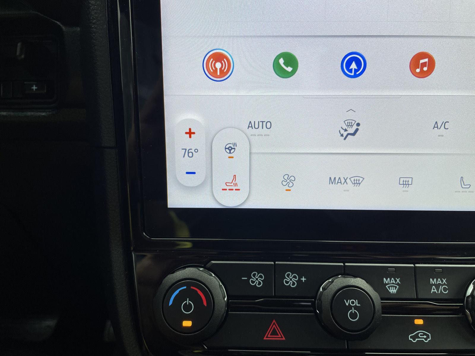 Vehicle photo 28