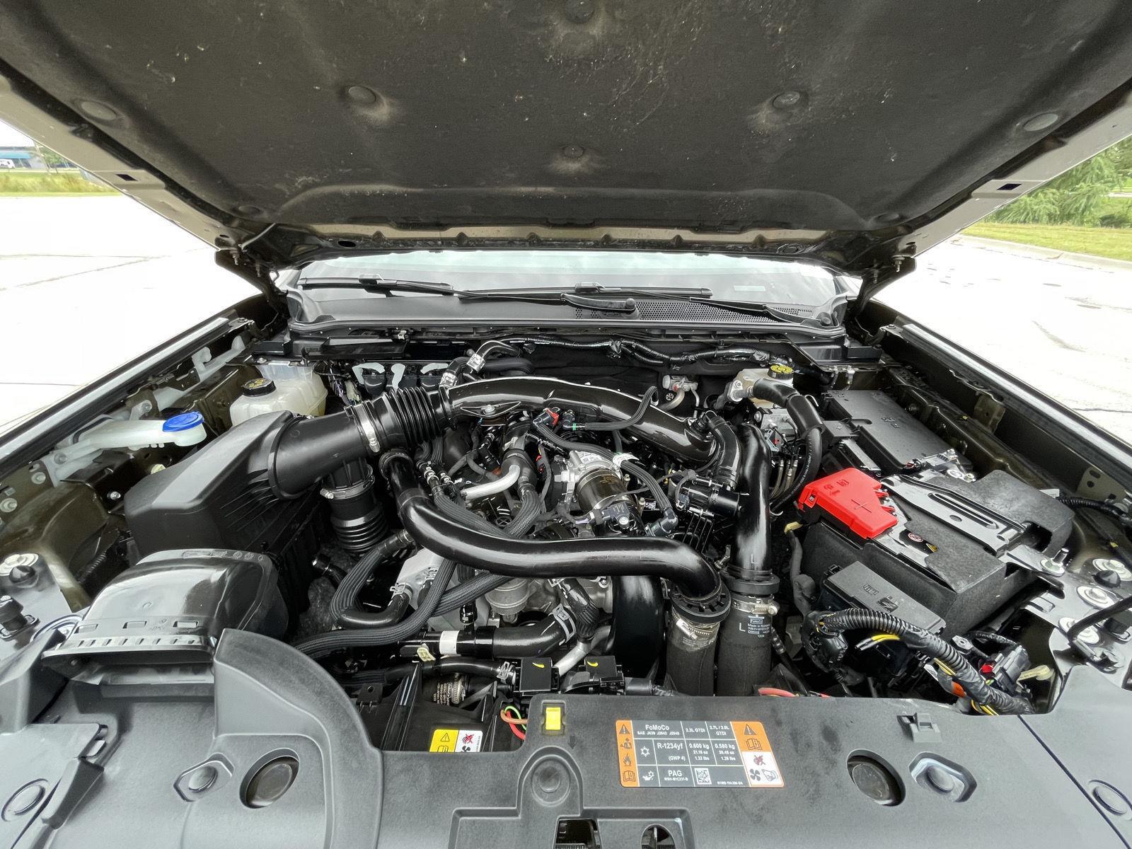 Vehicle photo 36