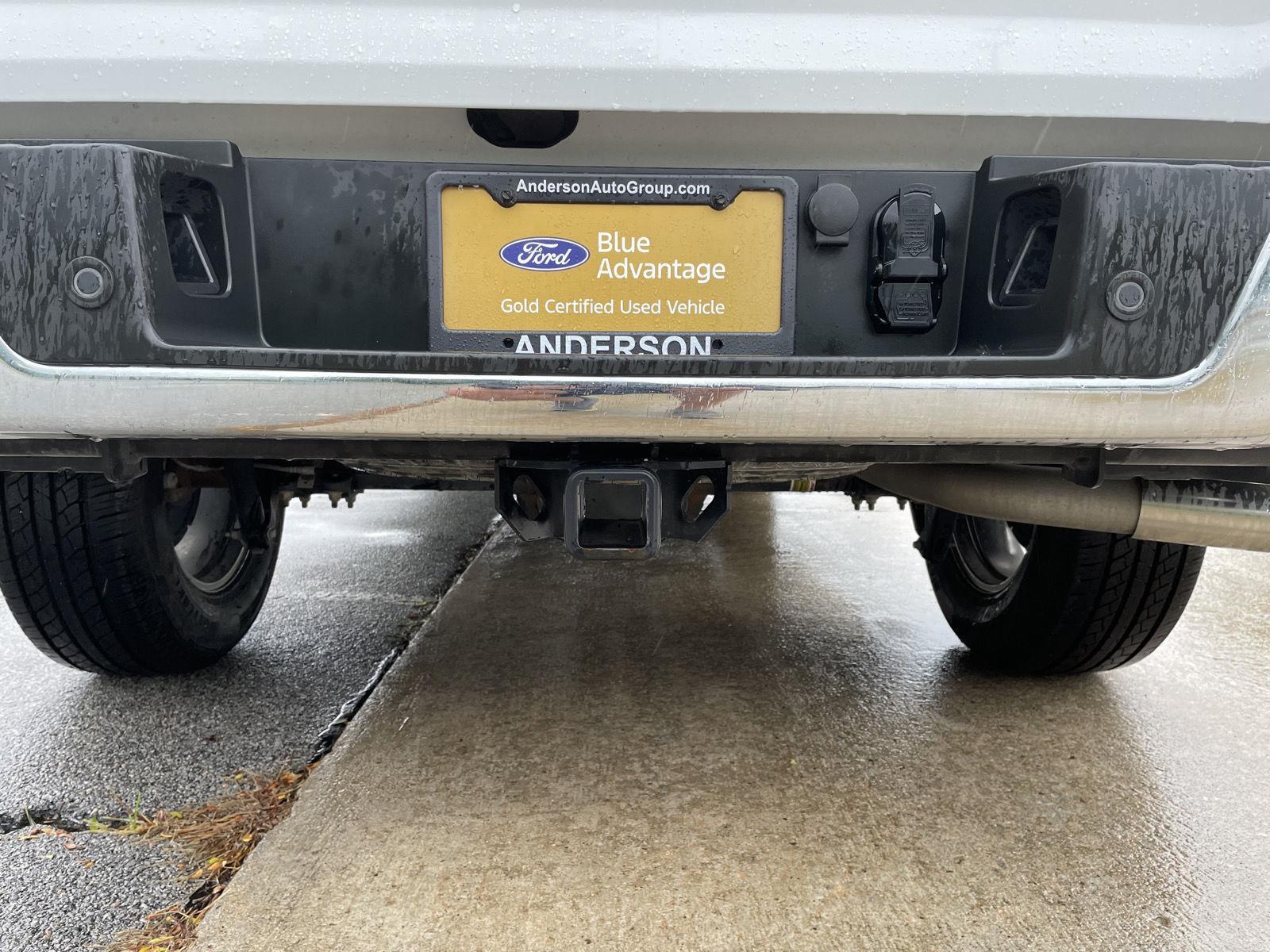 Vehicle photo 34