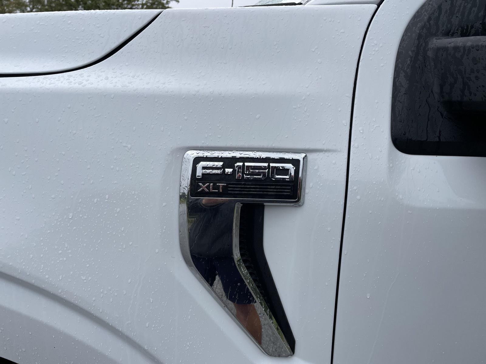 Vehicle photo 35