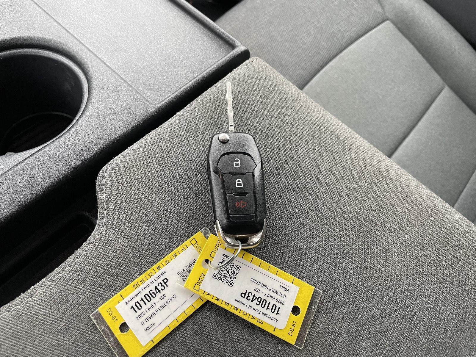 Vehicle photo 36