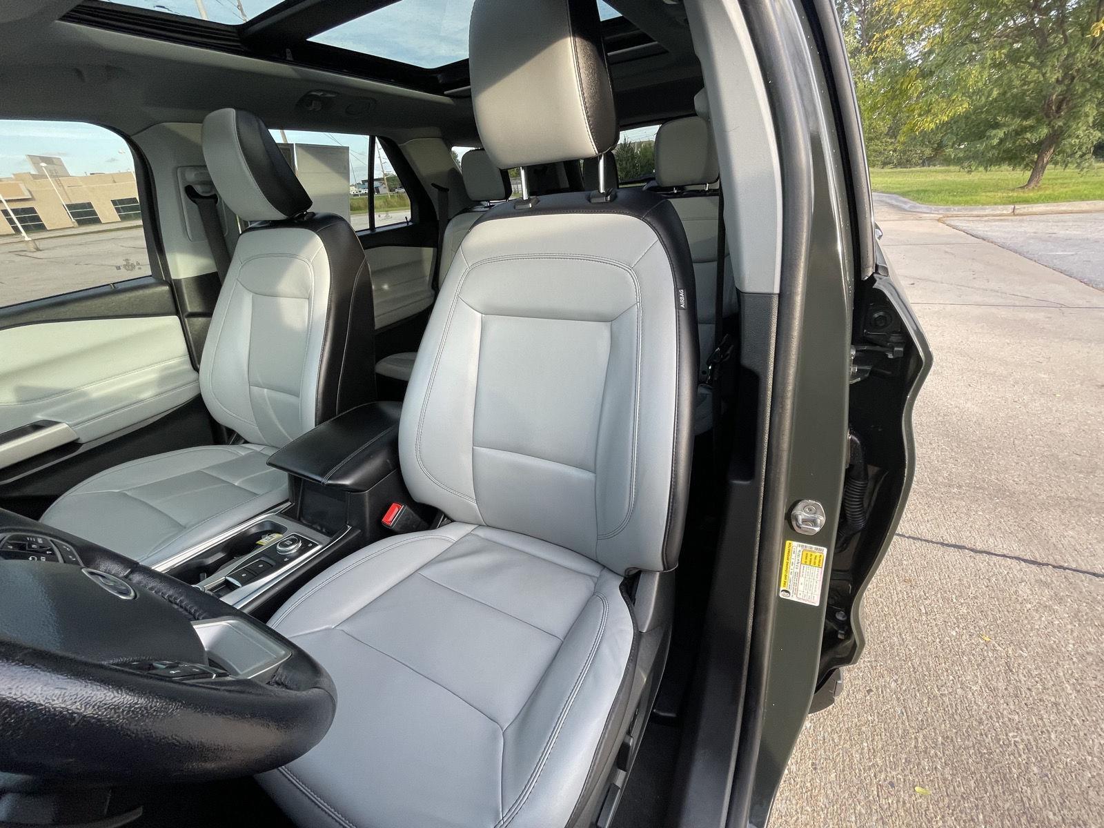Vehicle photo 18