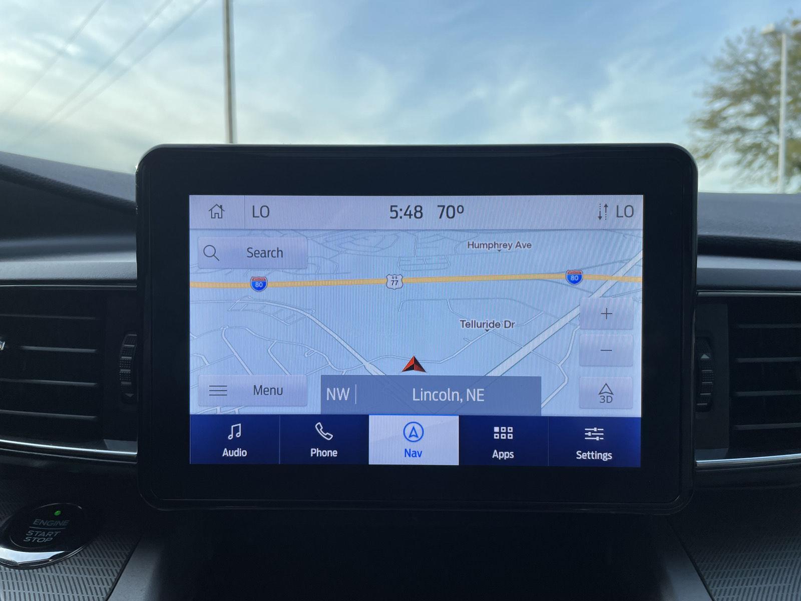 Vehicle photo 26