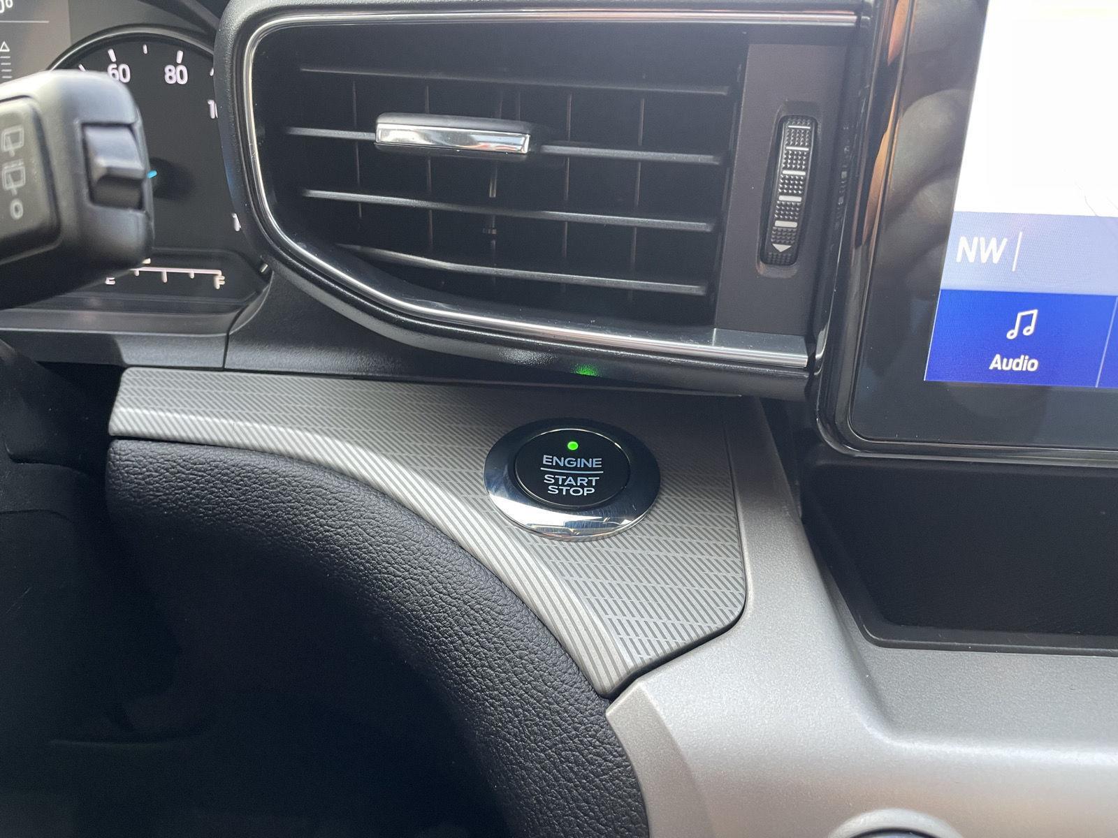 Vehicle photo 27