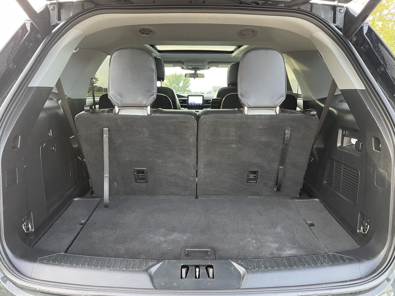Vehicle photo 37