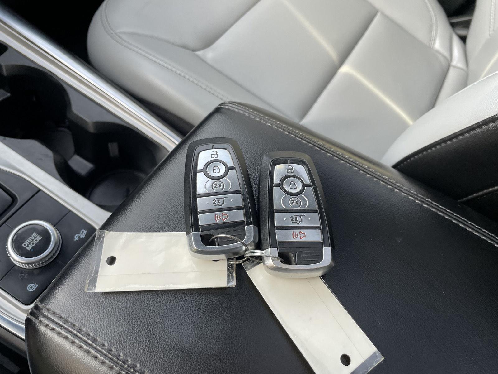 Vehicle photo 41