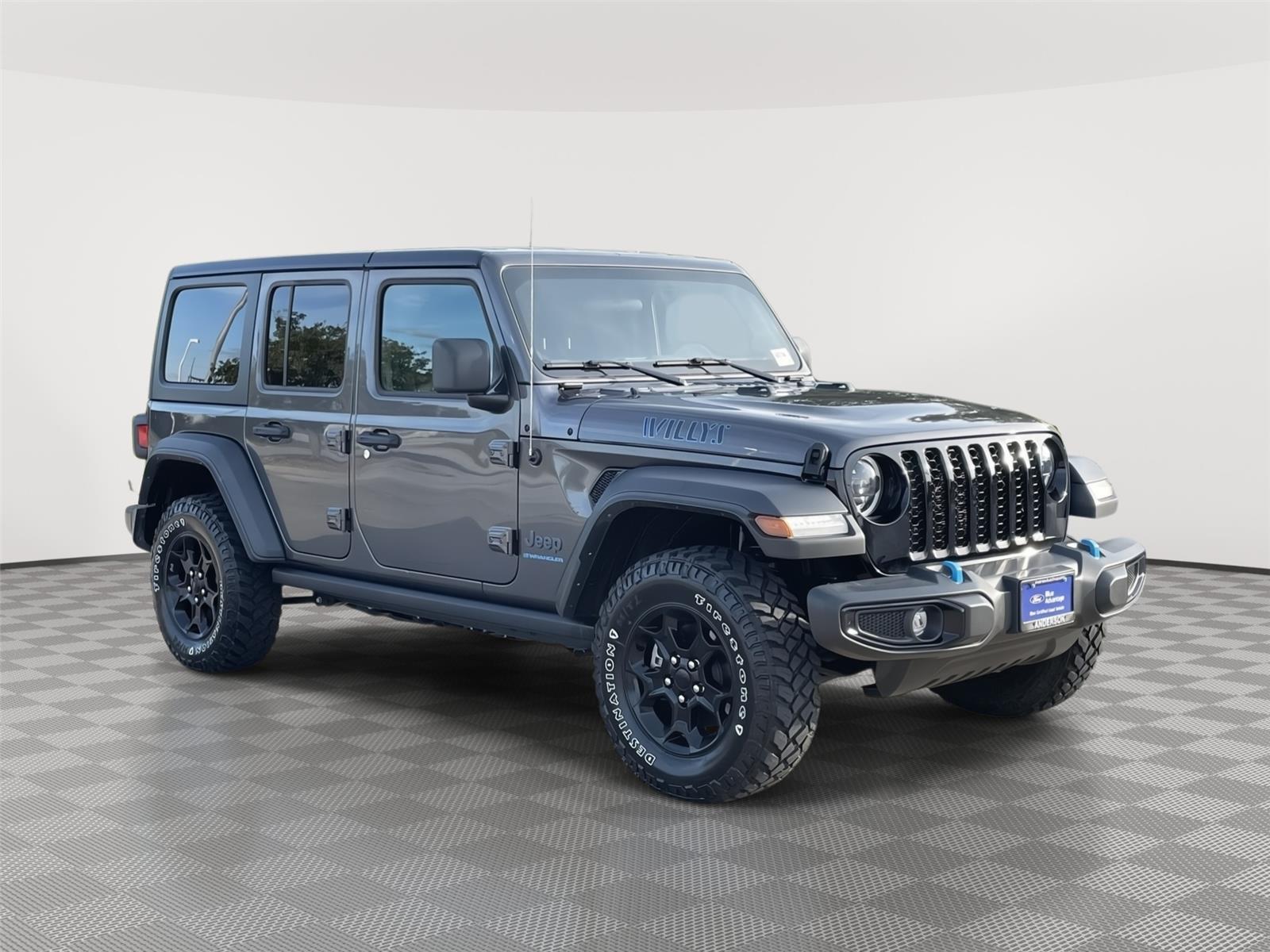 Vehicle photo 5