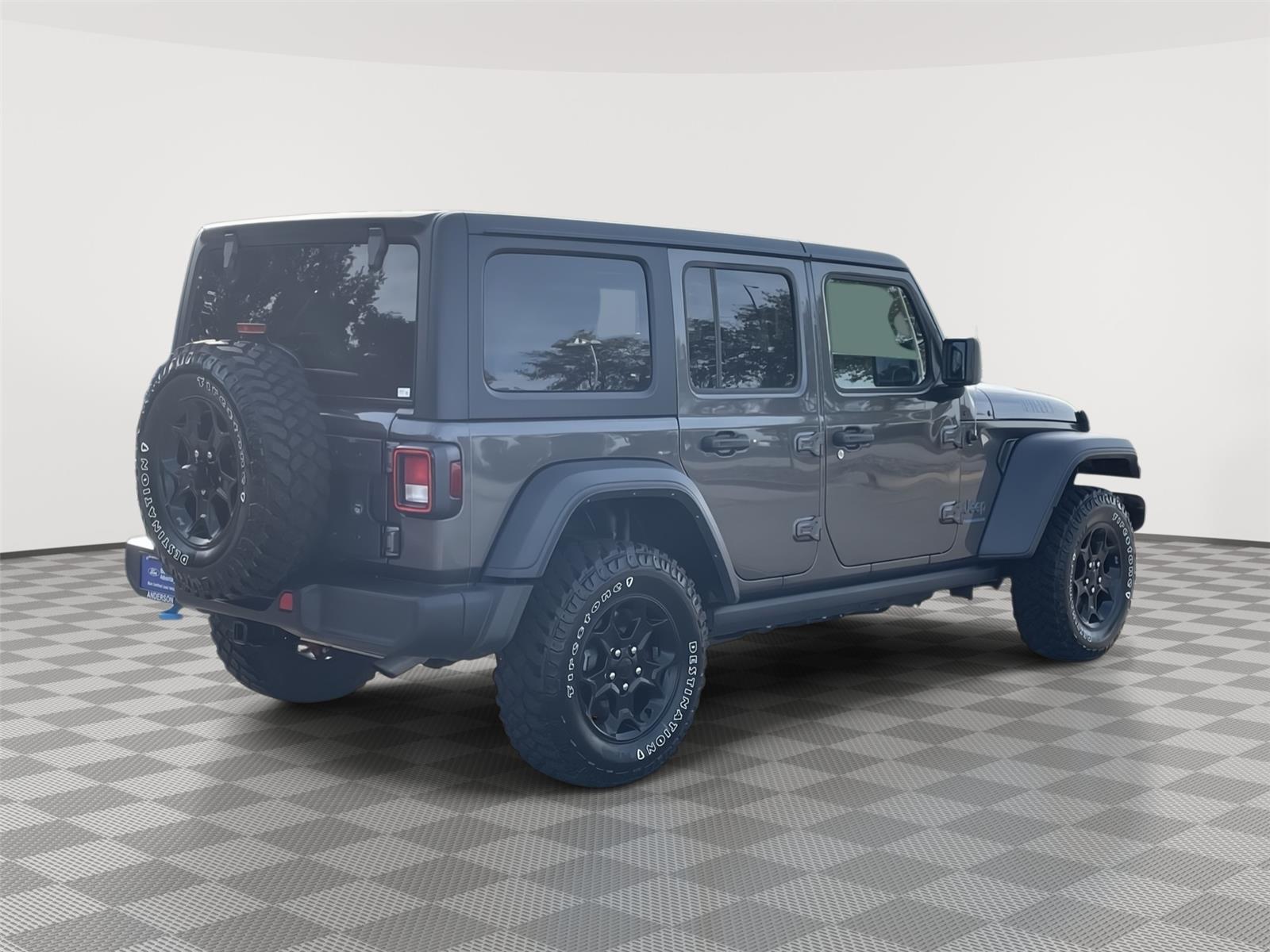 Vehicle photo 7
