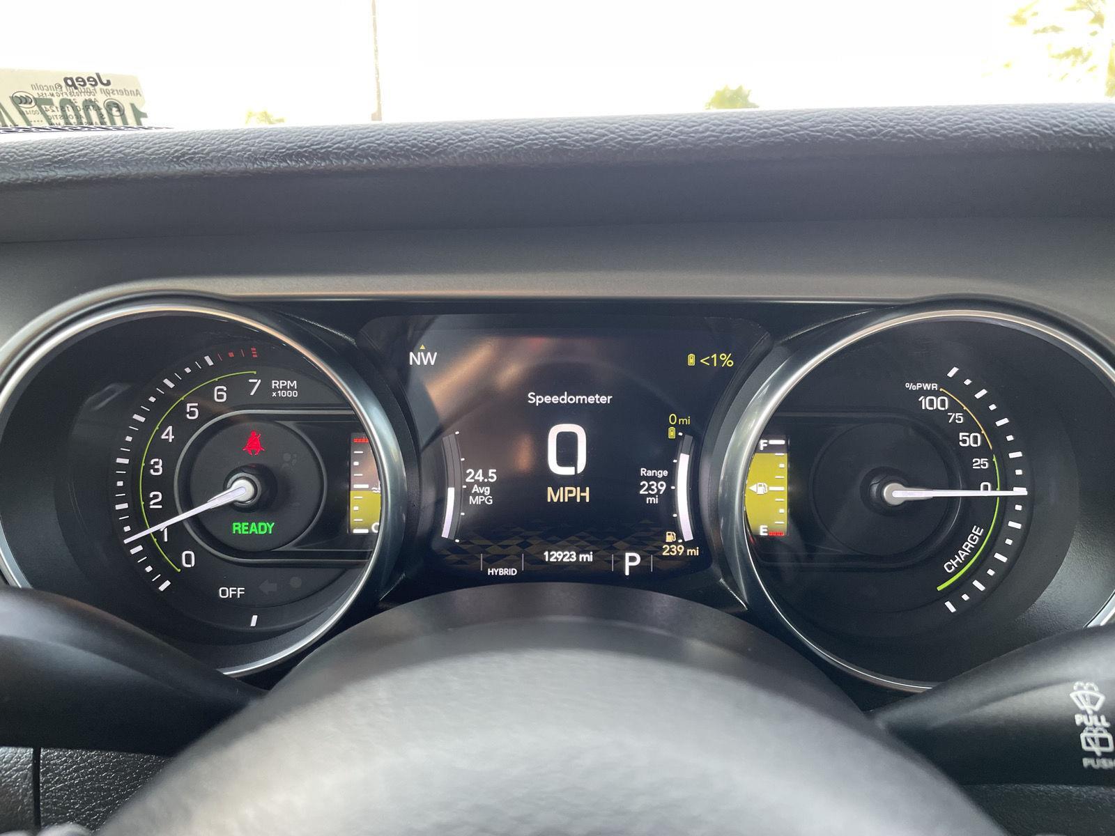 Vehicle photo 15