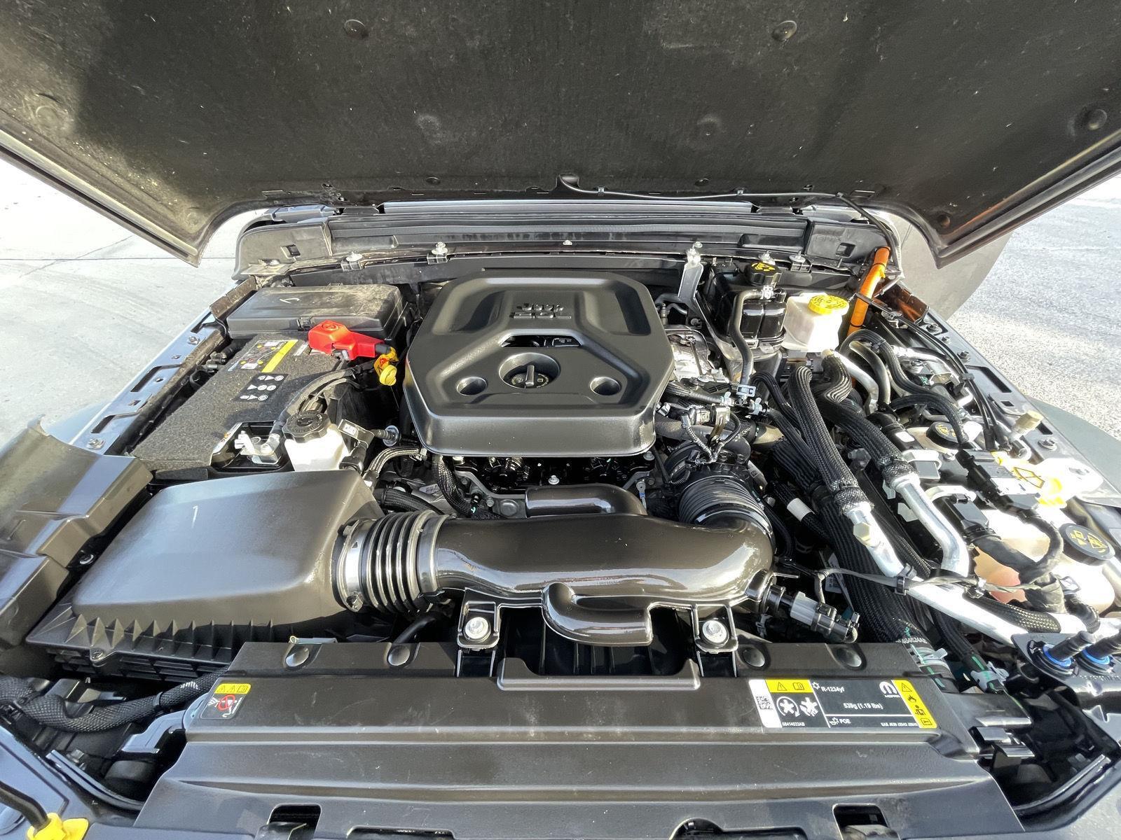 Vehicle photo 31