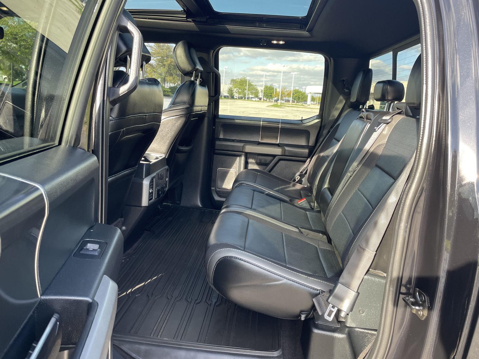 Vehicle photo 20