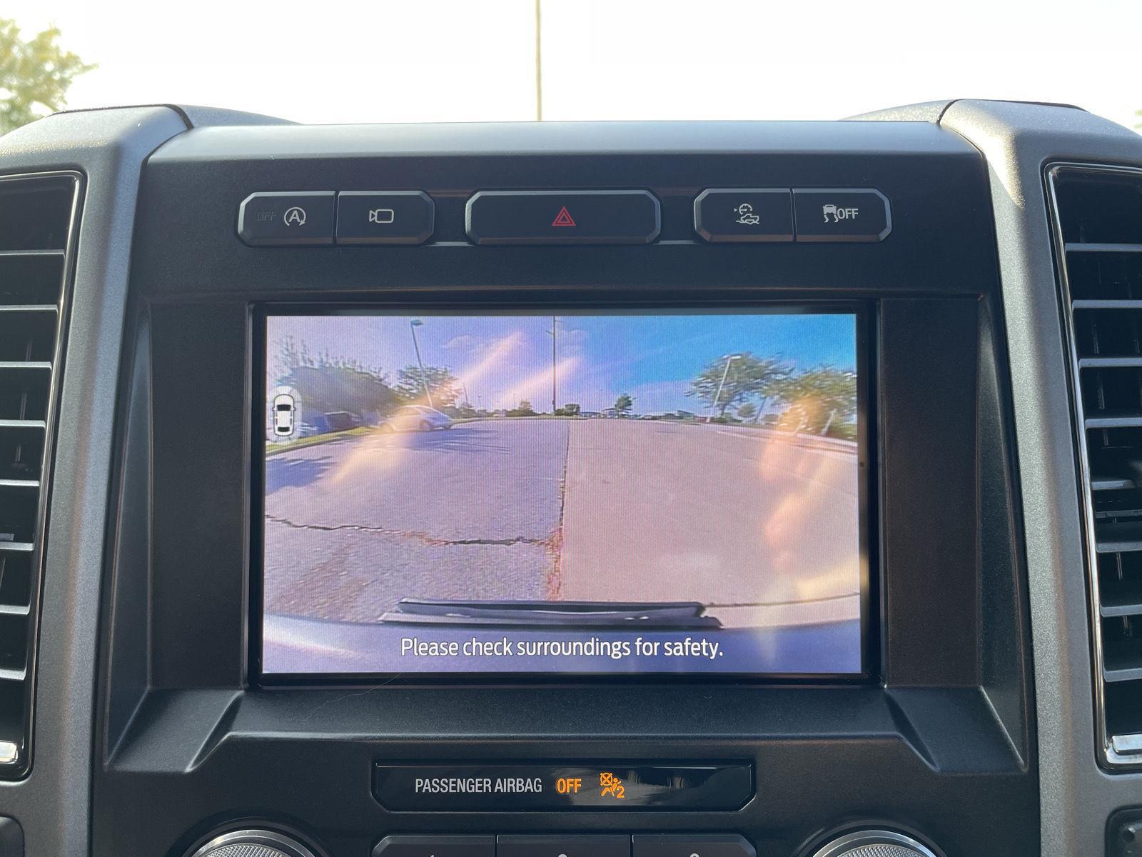 Vehicle photo 25