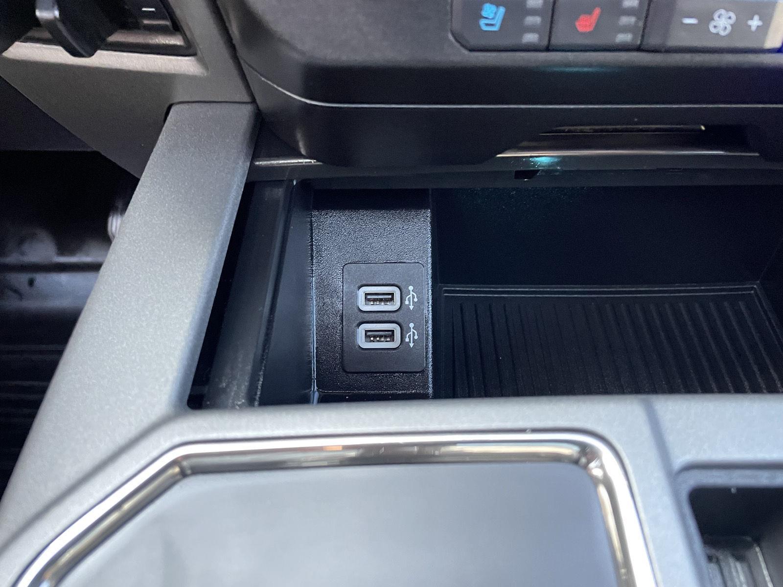 Vehicle photo 33