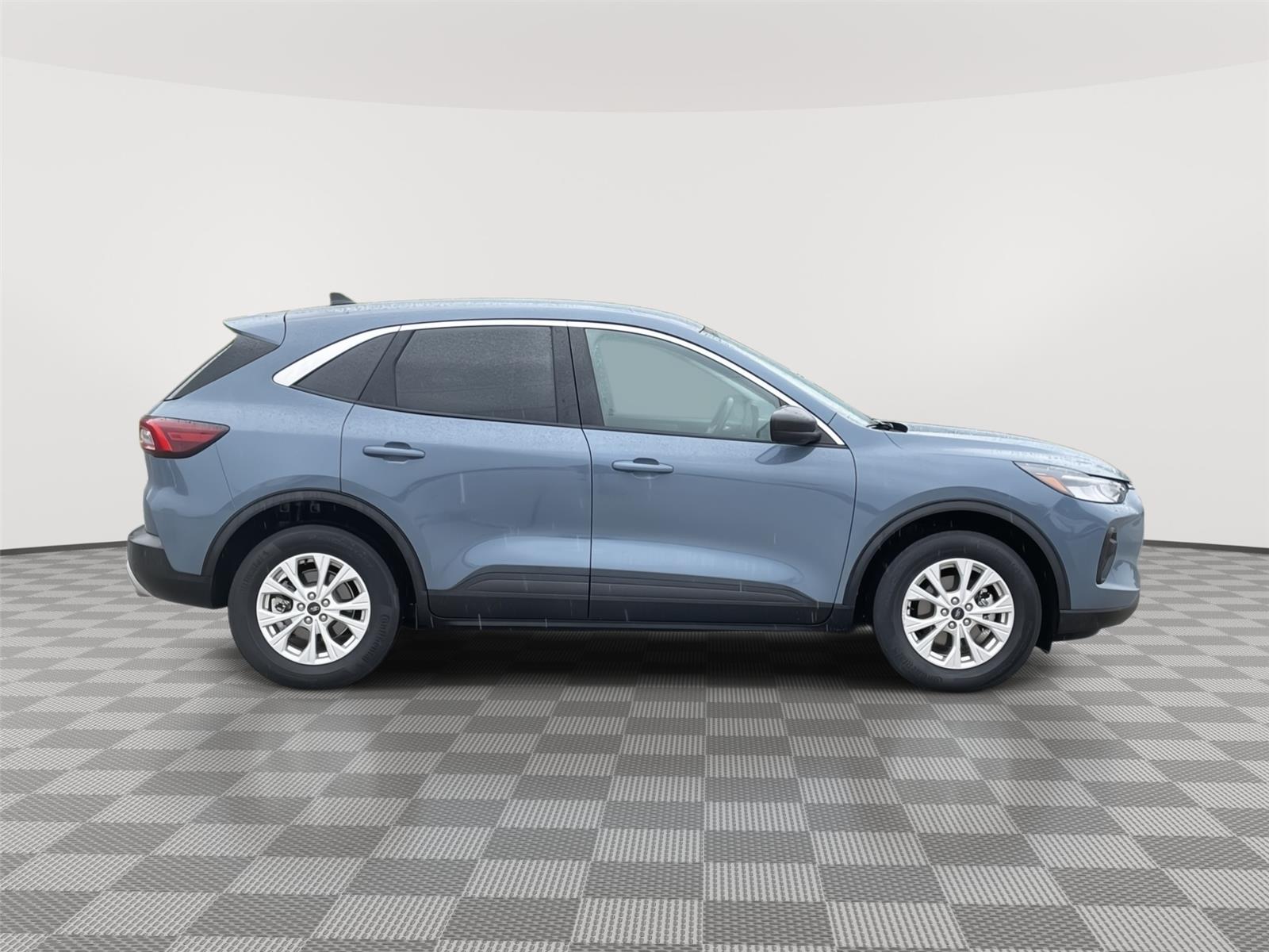 Vehicle photo 6