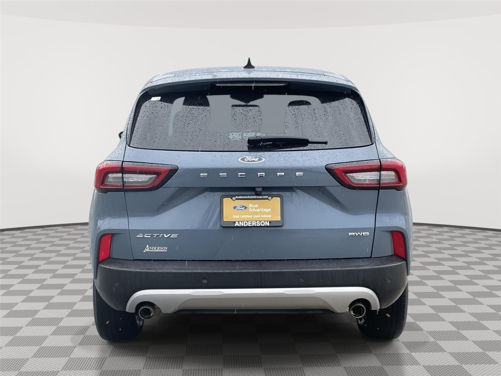 Vehicle photo 8