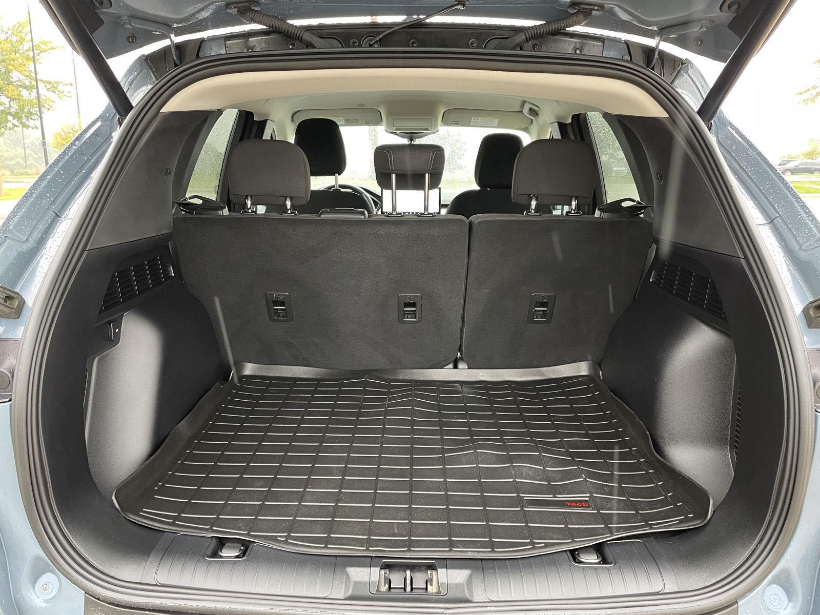 Vehicle photo 33