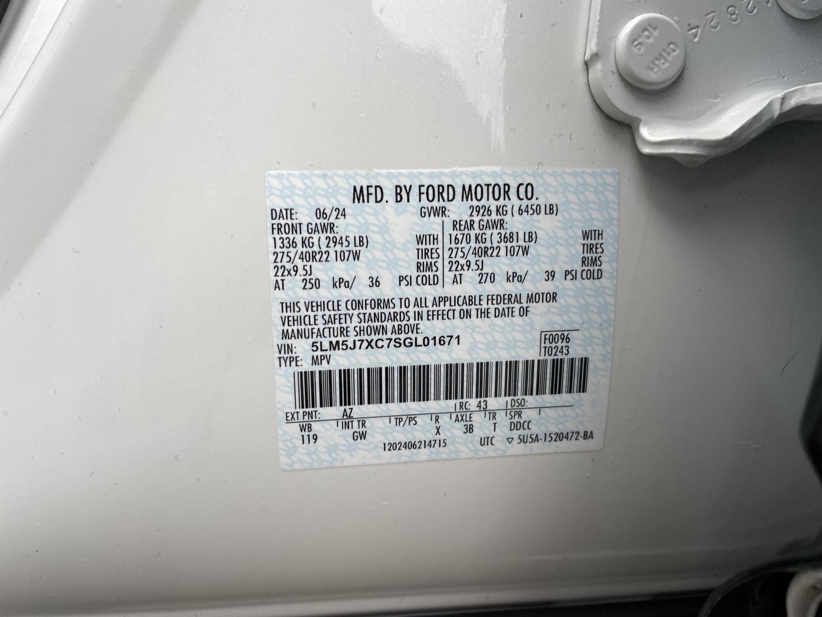 Vehicle photo 35