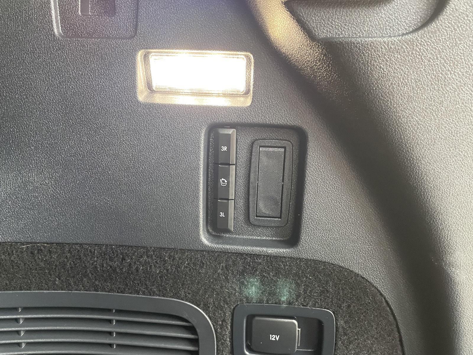 Vehicle photo 39