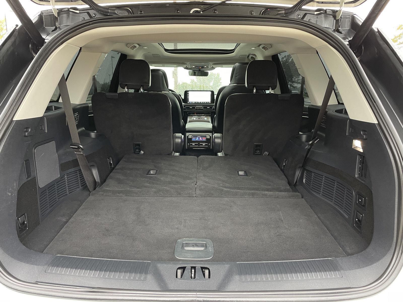 Vehicle photo 40