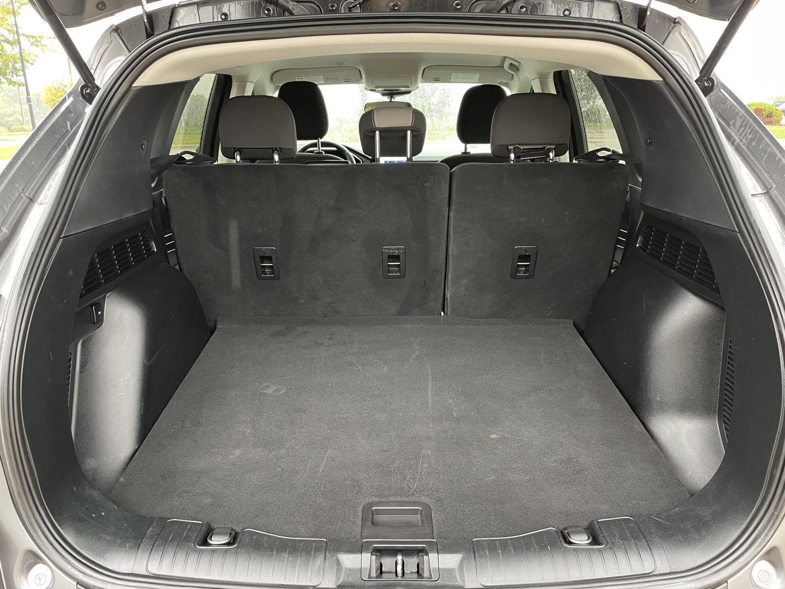 Vehicle photo 33