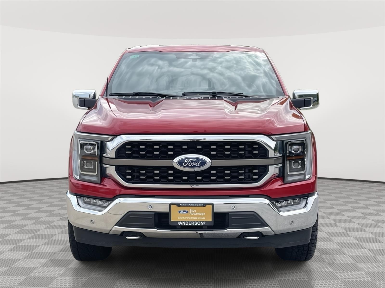 Vehicle photo 4