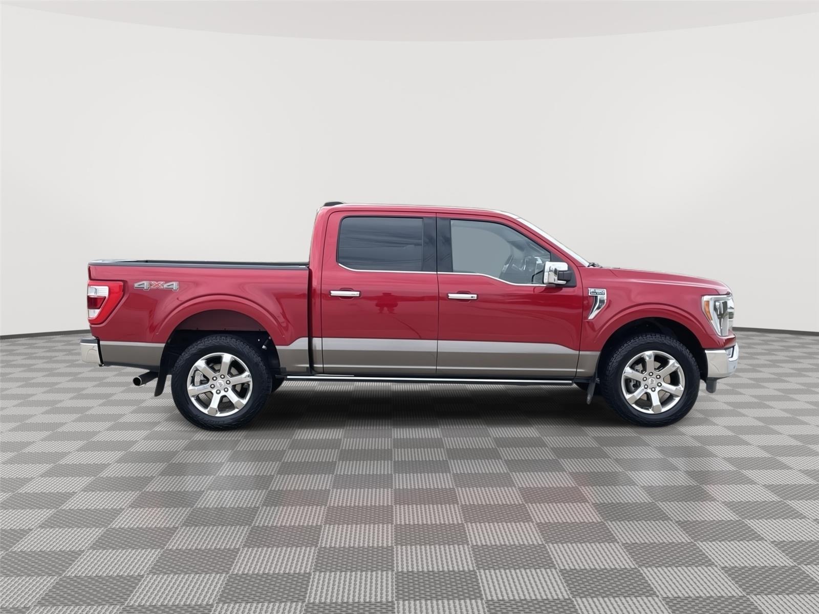 Vehicle photo 6
