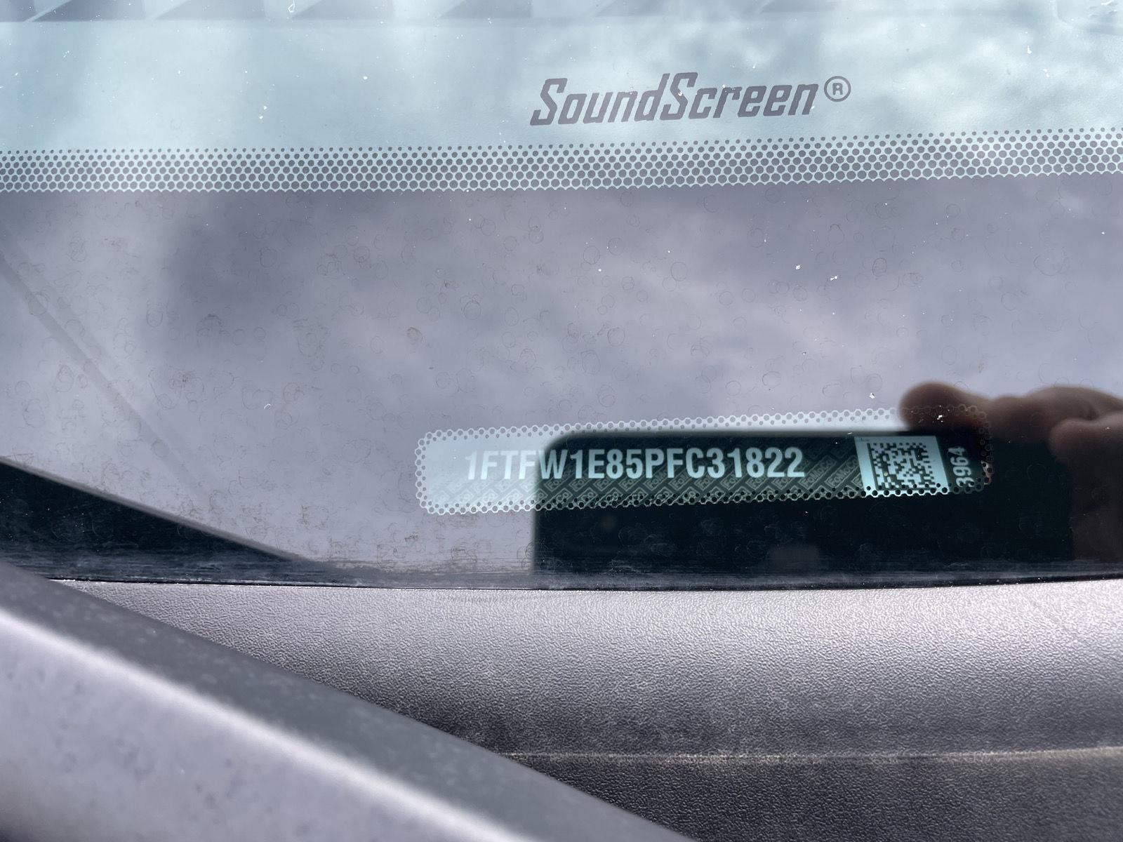 Vehicle photo 37