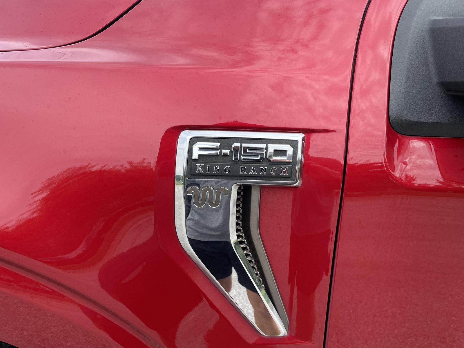 Vehicle photo 41