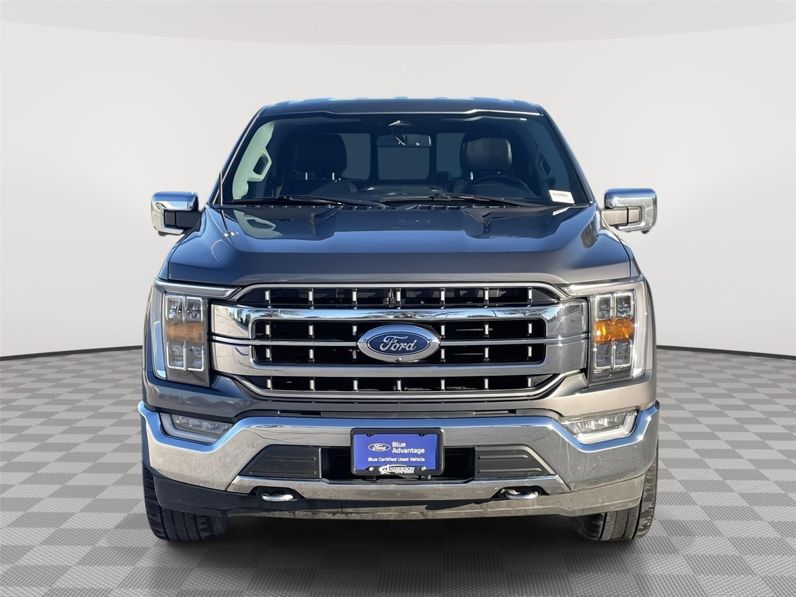 Vehicle photo 4