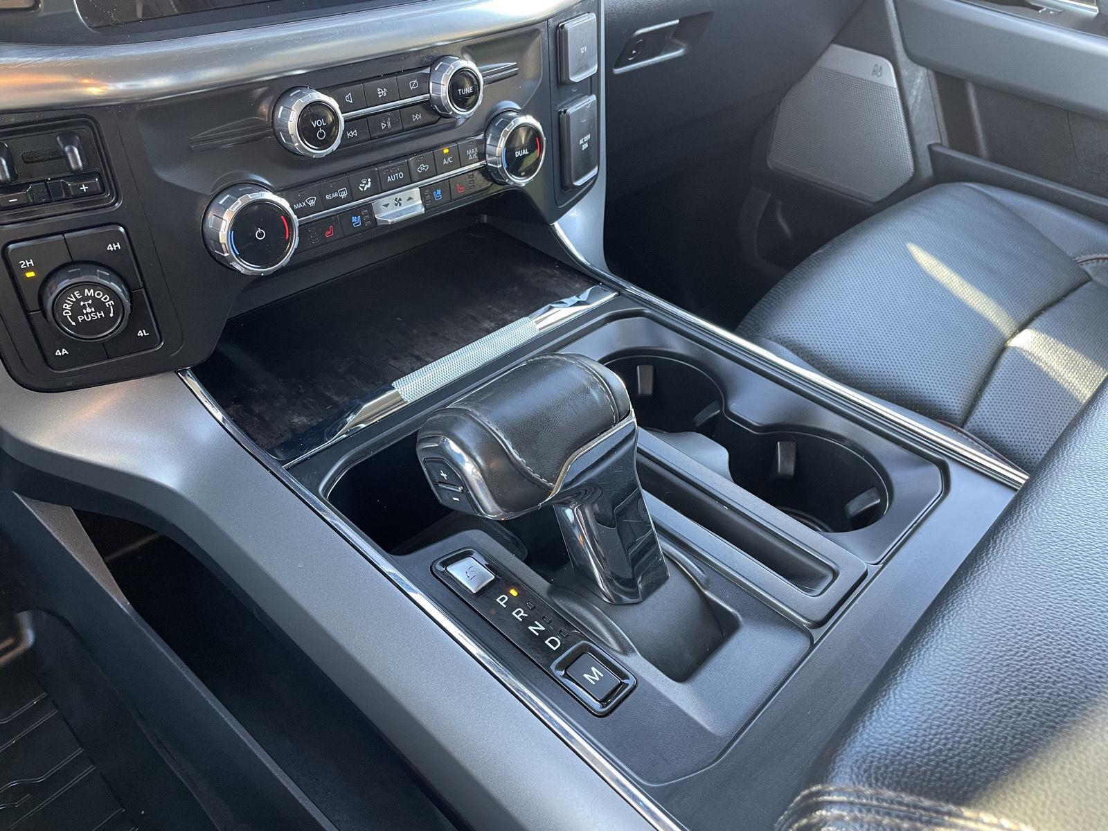 Vehicle photo 34