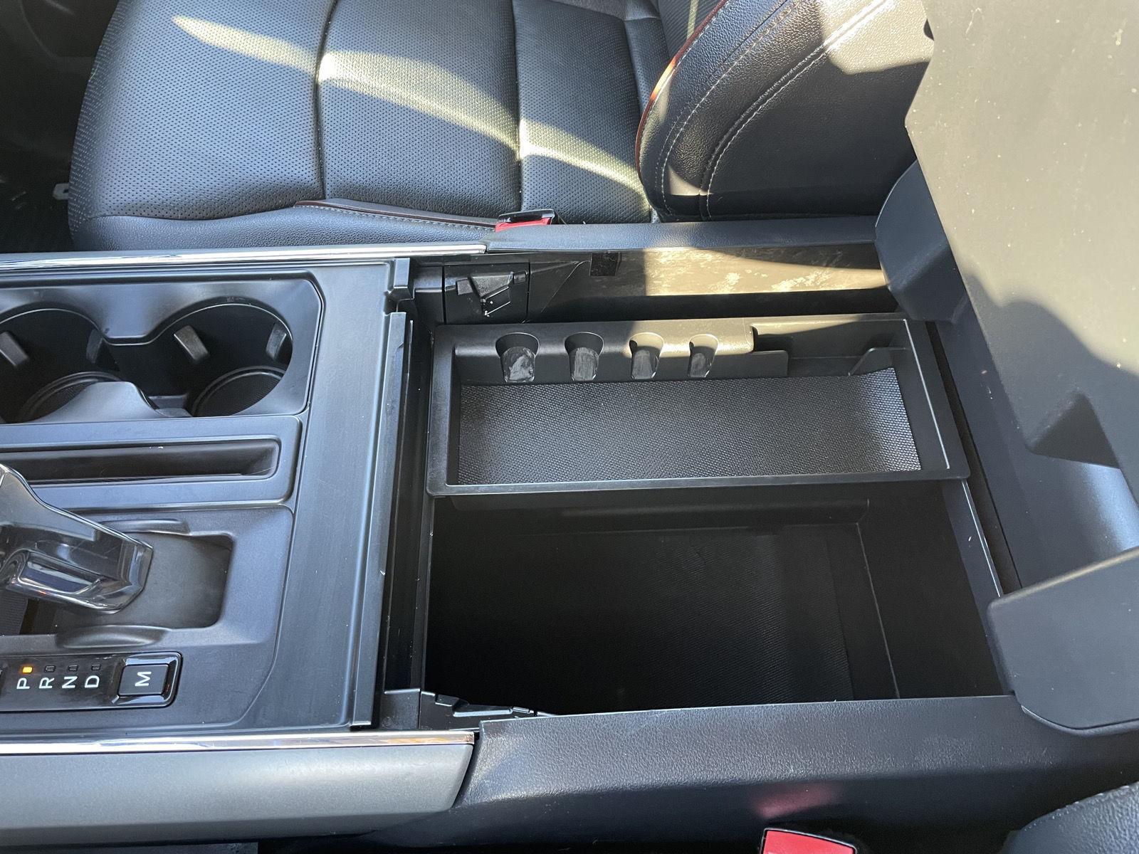 Vehicle photo 36