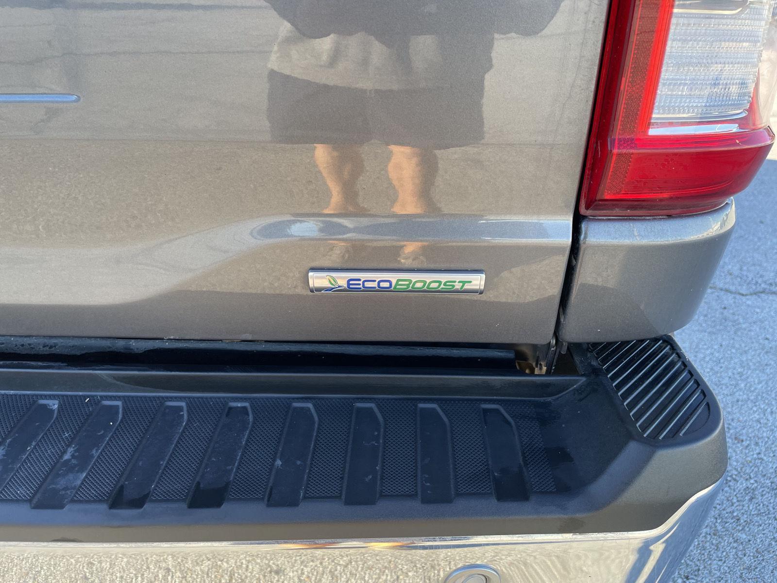 Vehicle photo 43
