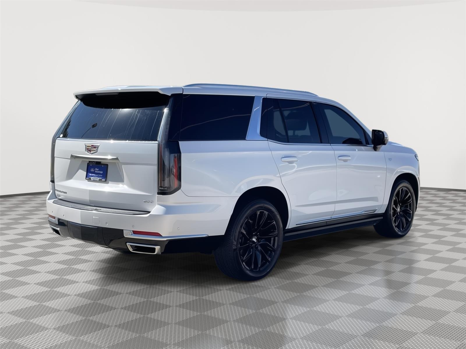 Vehicle photo 7